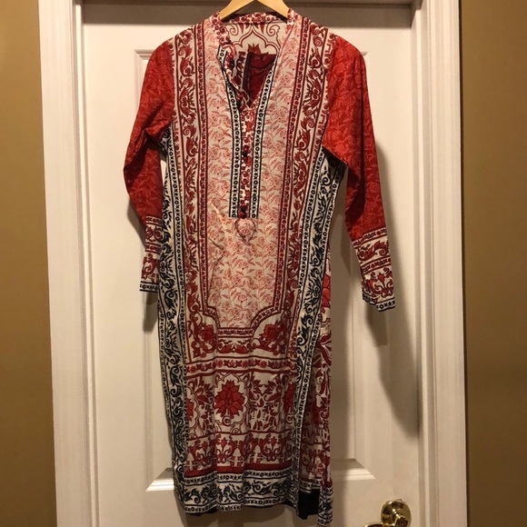 2 pc dupatta and shirt. Pakistani/ Indian - Picture 1 of 2